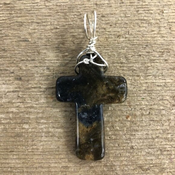 Onyx w/ Fossil Inclusion Silver Wrapped Necklace Pendant - Picture 3 of 5